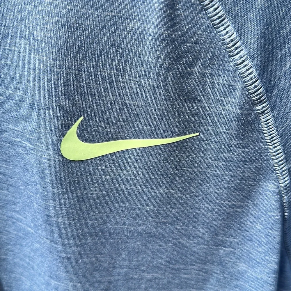 NIKE‎ Swim Men's Short Sleeve Hydroguard Rash Guard Shirt light Blue Sz Med nwot